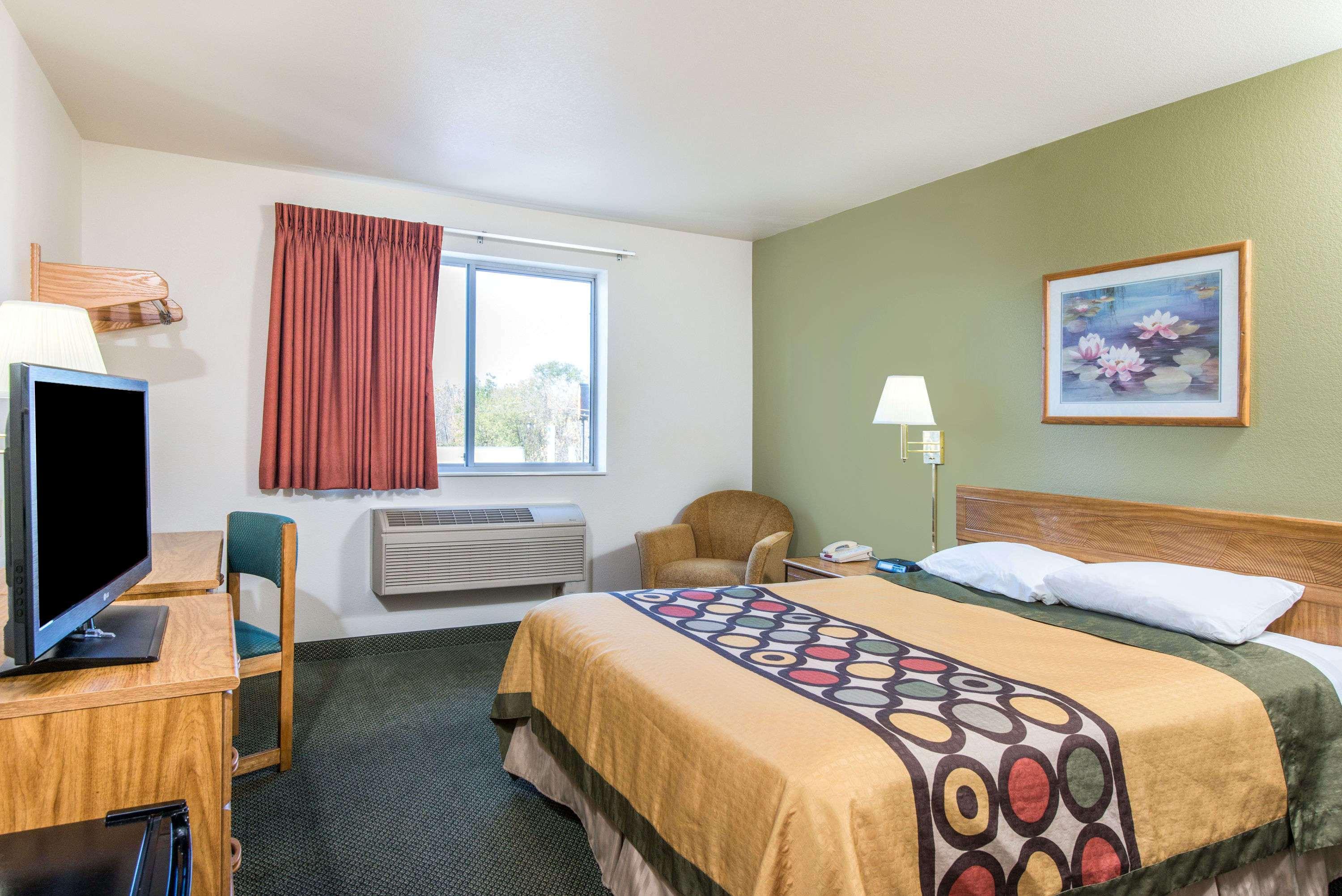 Super 8 By Wyndham West Middlesex/Sharon Area Hotel Exterior foto
